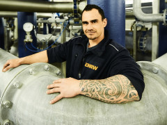 ENRW-Wassermeister Daniel Schuhmacher im Wasserhochbehälter in Zimmern