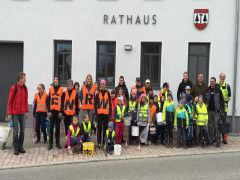 Engagierte Ehrenamtliche aus Deilingen beteiligten sich an der ENRW-Dorfputzete 2019.